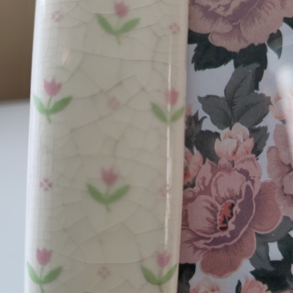 Vintage Ceramic Picture Frame with Floral Pattern - Picture 8 of 13